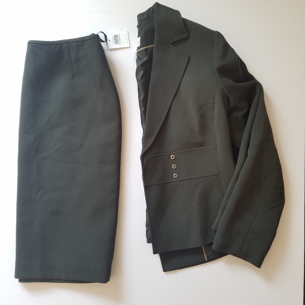 Calvin Klein Skirt-Suit